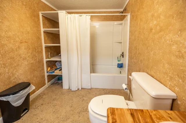 $330,000 | 1186 Eastern Avenue, Chelsea, ME 04330