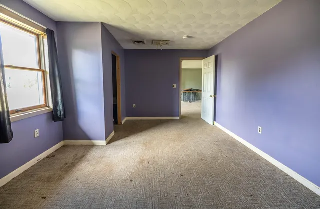 $330,000 | 1186 Eastern Avenue, Chelsea, ME 04330