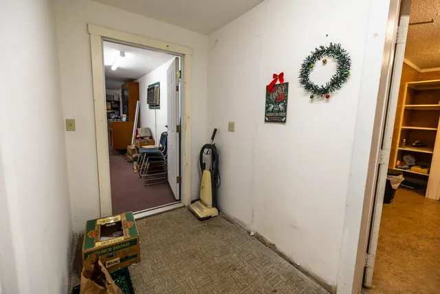 $330,000 | 1186 Eastern Avenue, Chelsea, ME 04330