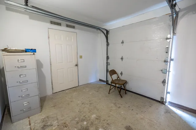 $330,000 | 1186 Eastern Avenue, Chelsea, ME 04330