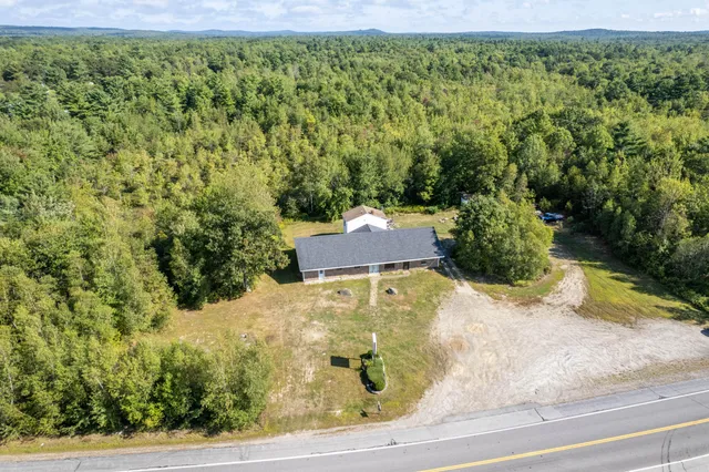 $330,000 | 1186 Eastern Avenue, Chelsea, ME 04330