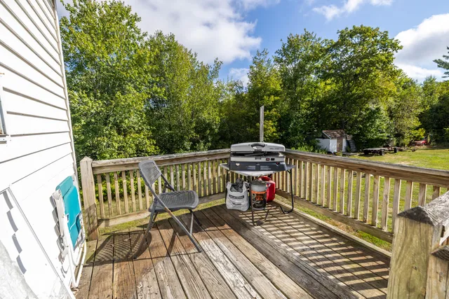 $330,000 | 1186 Eastern Avenue, Chelsea, ME 04330