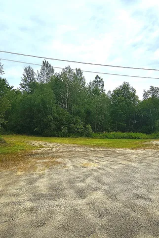 $330,000 | 1186 Eastern Avenue, Chelsea, ME 04330