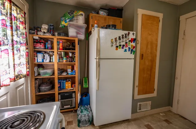 $330,000 | 1186 Eastern Avenue, Chelsea, ME 04330