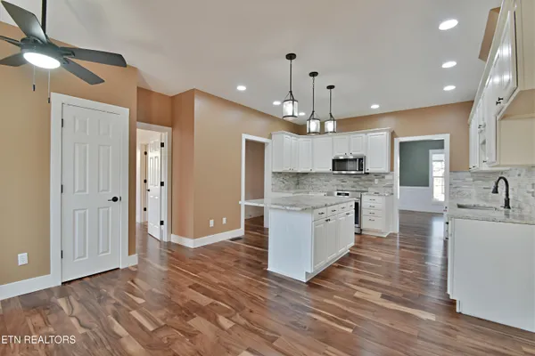$625,000 | 7625 Vista View Lane, Knoxville, TN 37924