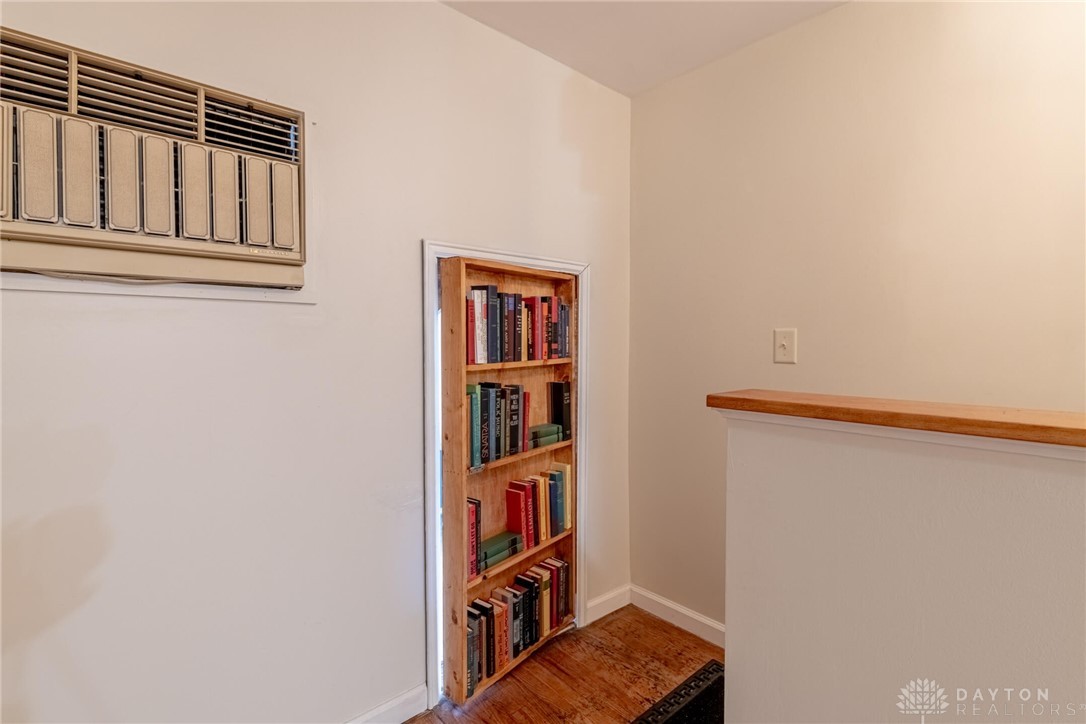 300 Lewiston Road Dayton, OH 45429 - Photo 24 of 38 Gallery Image 24