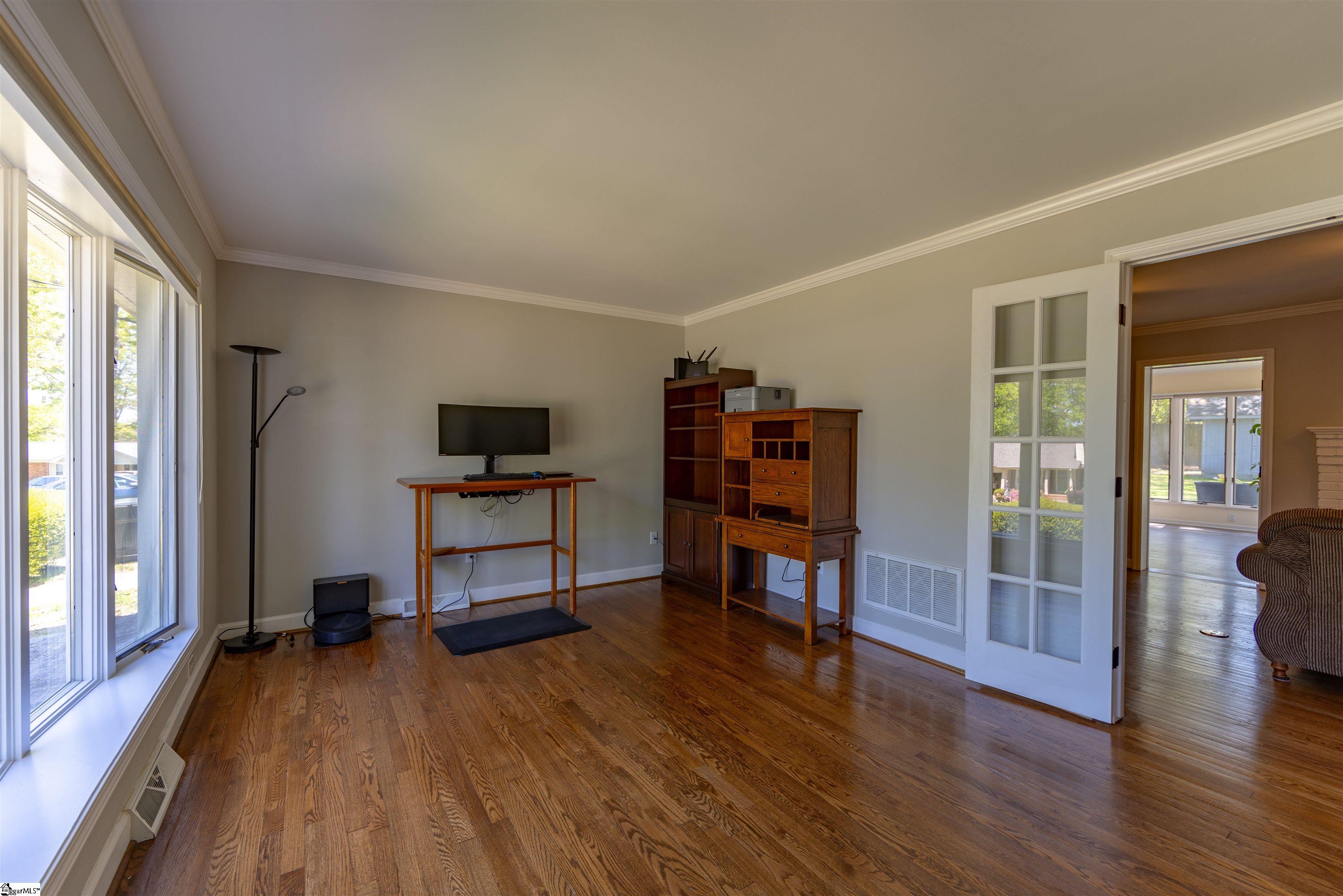 4 Strand Court Taylors, SC 29687 - Photo 3 of 30