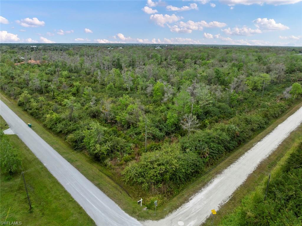47th Avenue Northwest Naples, FL 34120 - Photo 3 of 11 a view of a garden from a balcony