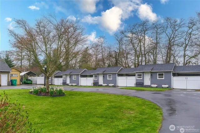 $1,595,000 | 13301 56th Avenue South, Tukwila, WA 98178