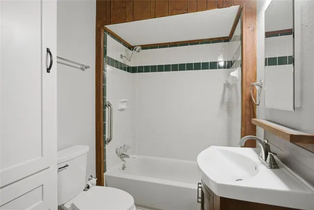 $2,100 | 4875 East Williams Spring Road, Fort Worth, TX 76135