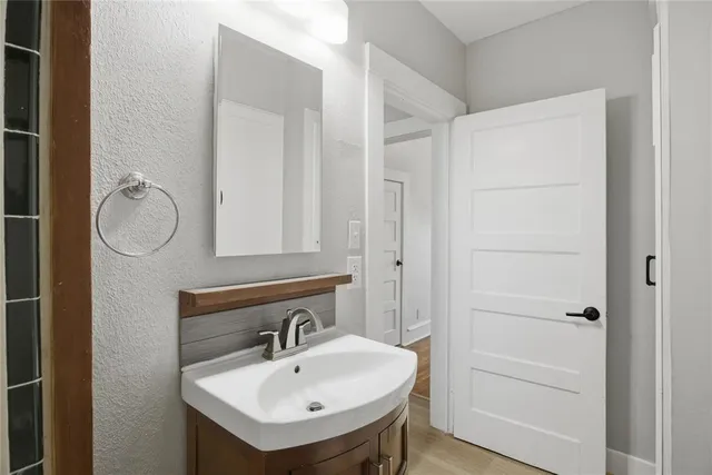 $2,100 | 4875 East Williams Spring Road, Fort Worth, TX 76135