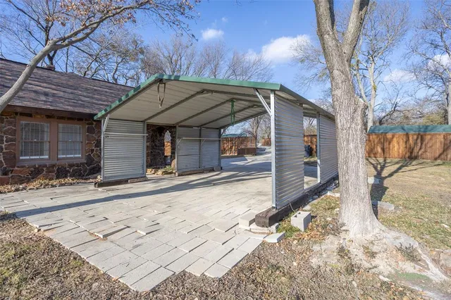 $2,100 | 4875 East Williams Spring Road, Fort Worth, TX 76135