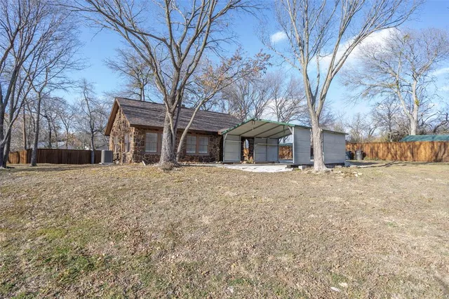$2,100 | 4875 East Williams Spring Road, Fort Worth, TX 76135