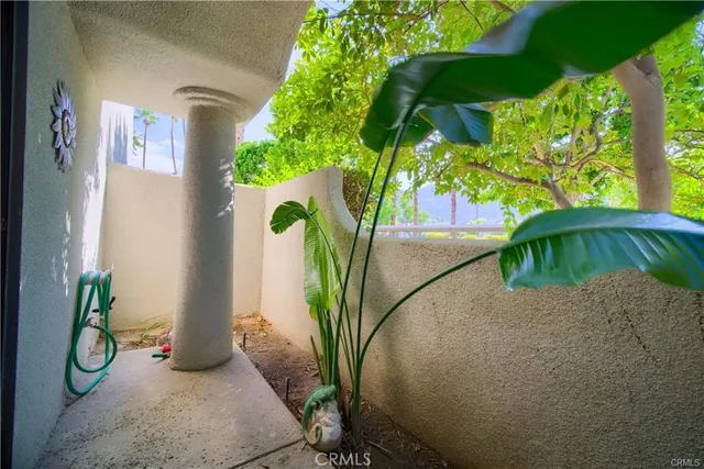 a view of outdoor space and garden