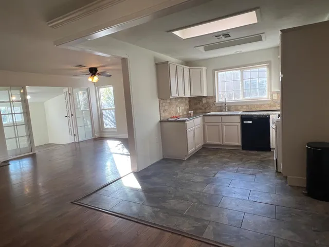 $444,900 | 208 Tokay Avenue, Modesto, CA 95350