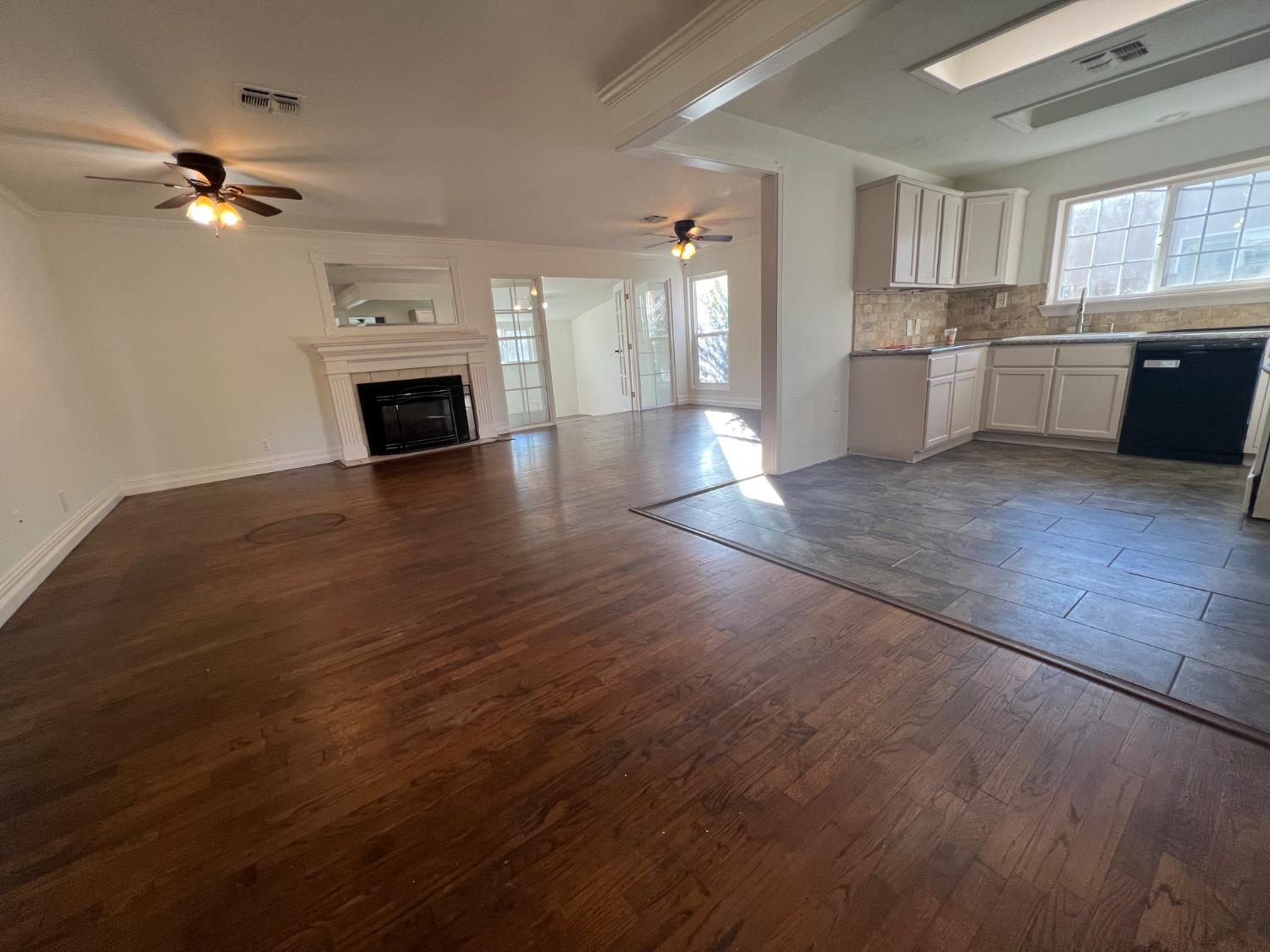 208 Tokay Avenue Modesto, CA 95350 - Photo 10 of 20