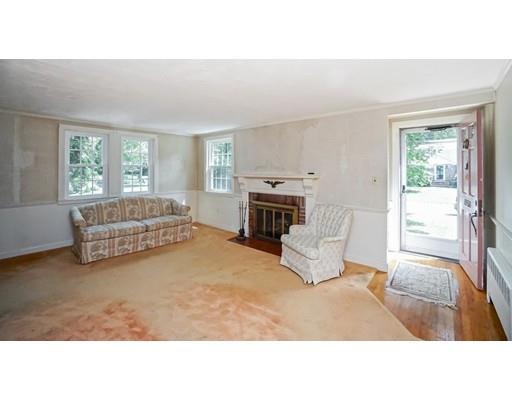 25 Sunrise Road Westwood, MA 02090 - Photo 5 of 28 Gallery Image 5
