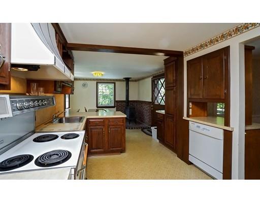 25 Sunrise Road Westwood, MA 02090 - Photo 7 of 28 Gallery Image 7