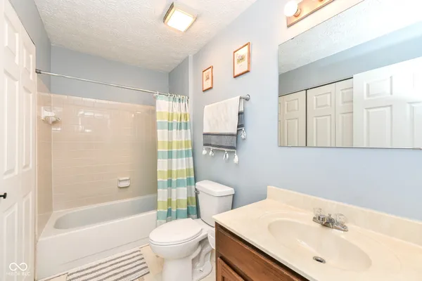 $1,800 | 2502 Chaseway Court, Indianapolis, IN 46268