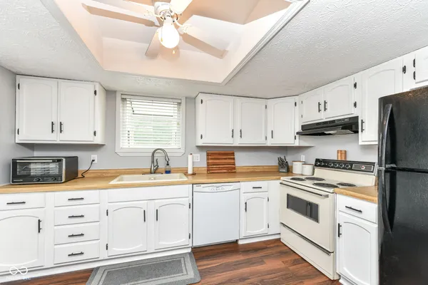 $1,800 | 2502 Chaseway Court, Indianapolis, IN 46268