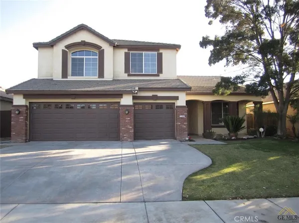 $595,000 | 11101 Cypress Falls Avenue, Bakersfield, CA 93312
