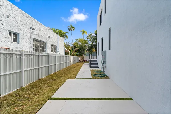 $1,250,000 | 1644 Northwest 8th Terrace, Miami, FL 33125