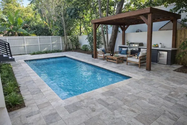 $1,250,000 | 1644 Northwest 8th Terrace, Miami, FL 33125