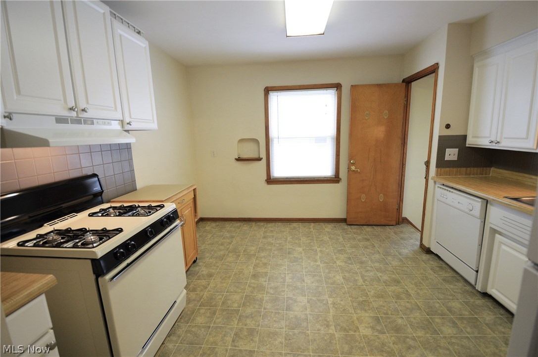 6511 Snow Road Parma, OH 44129 - Photo 13 of 24