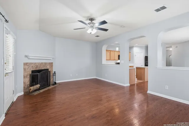 $2,000 | 8907 Colt Bluff, San Antonio, TX 78254