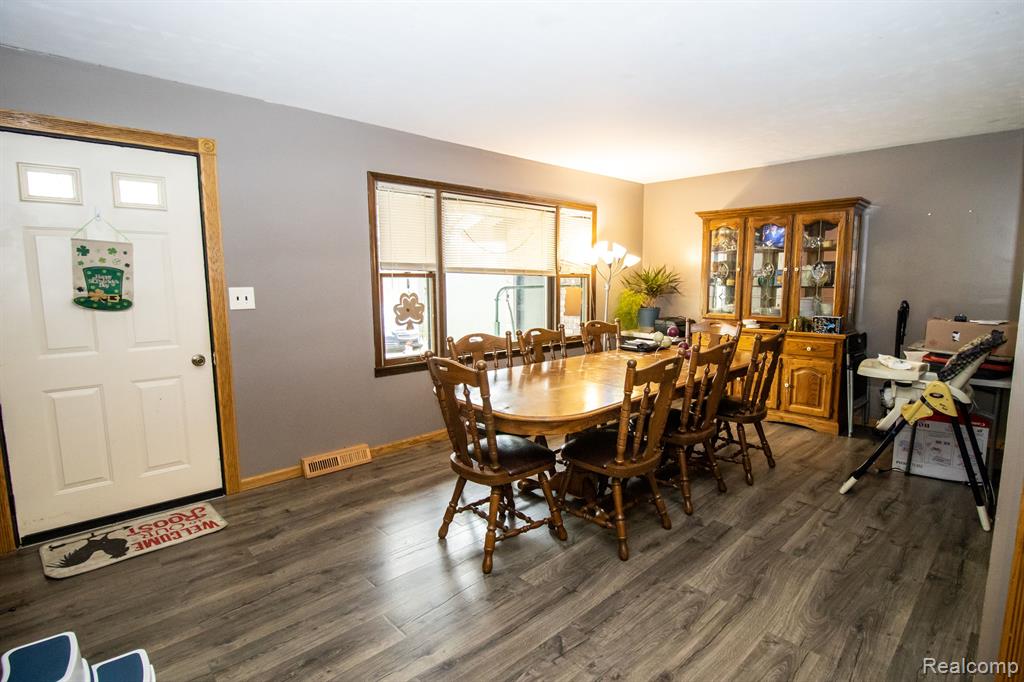 9310 Canada Road Birch Run, MI 48415 - Photo 3 of 44