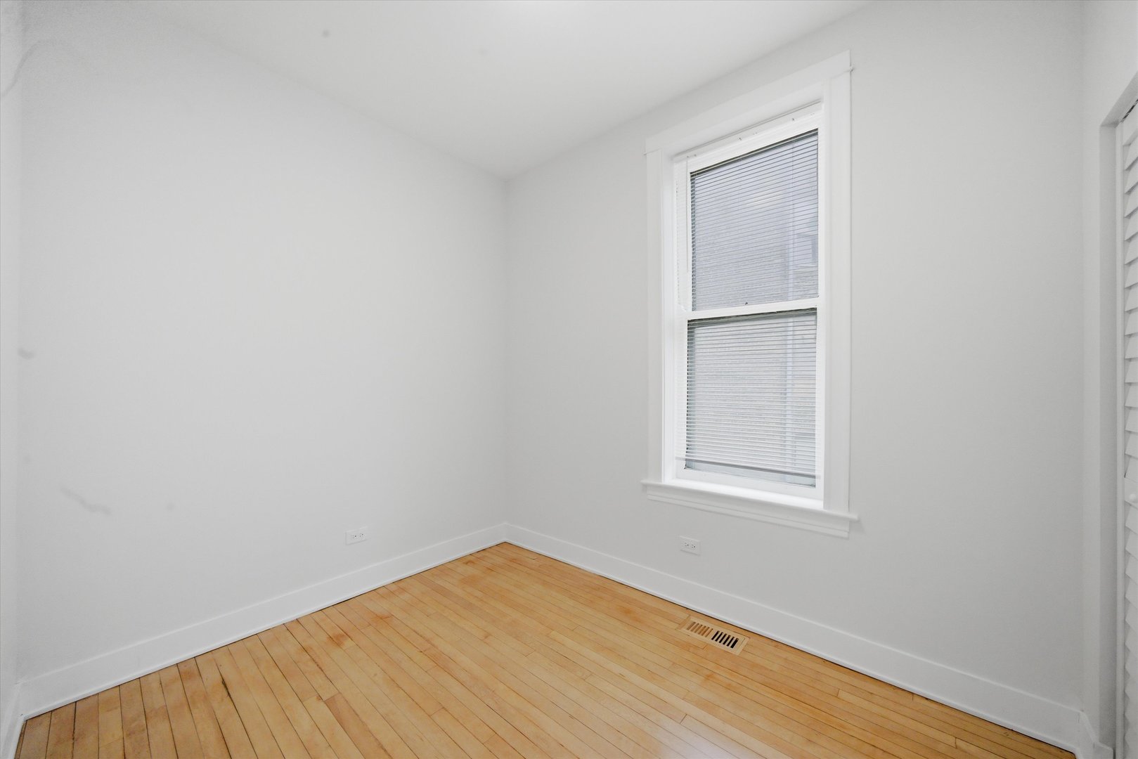 2345 West 23rd Place, Unit 1 Chicago, IL 60608 - Photo 7 of 15