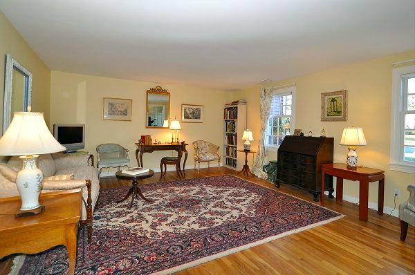 95 Jericho Road, Unit 95 Weston, MA 02493 - Photo 3 of 12