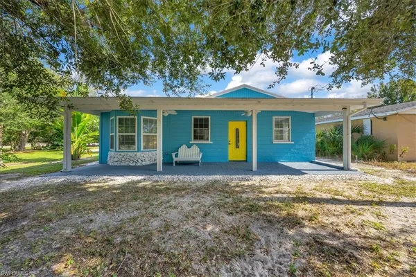 $2,800 | 2750 Manorca Avenue, Unit A, Naples, FL 34112