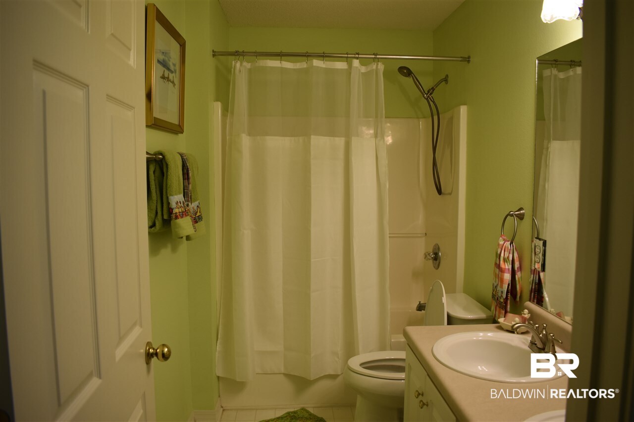 12271 Venice Boulevard Foley, AL 36535 - Photo 13 of 47