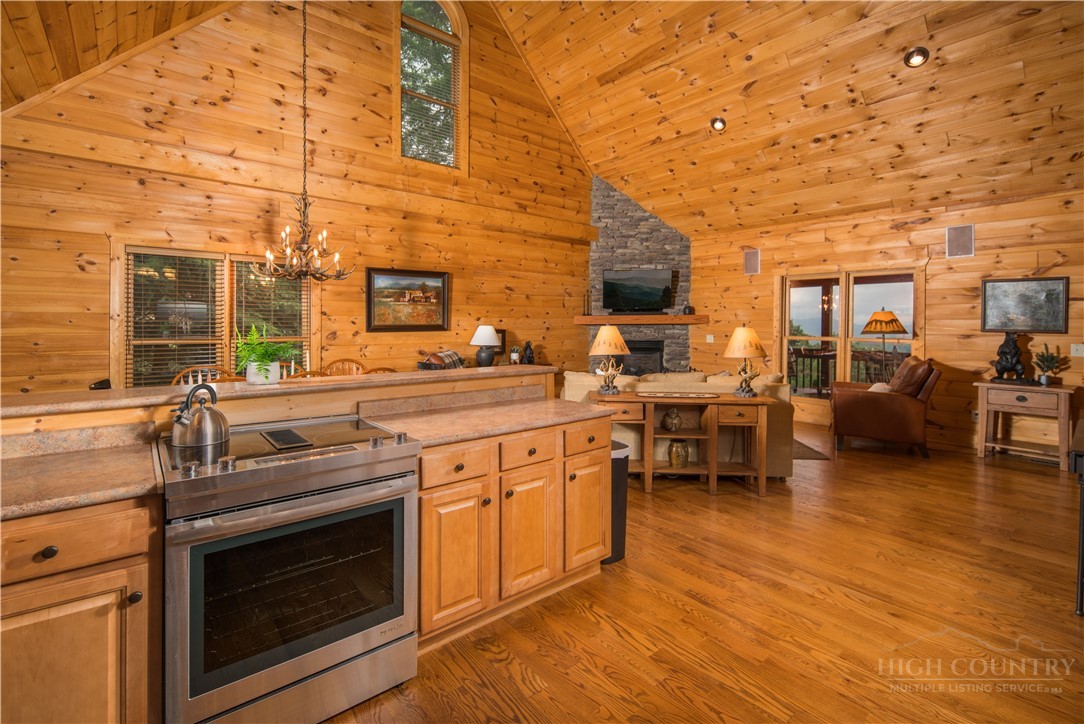 359 Running Deer Trail Boone, NC 28607 - Photo 5 of 35 Gallery Image 5