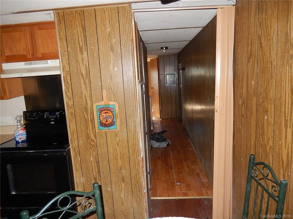 858-860 Windswept Ridge Road Marshall, NC 28753 - Photo 11 of 12 Gallery Image 11