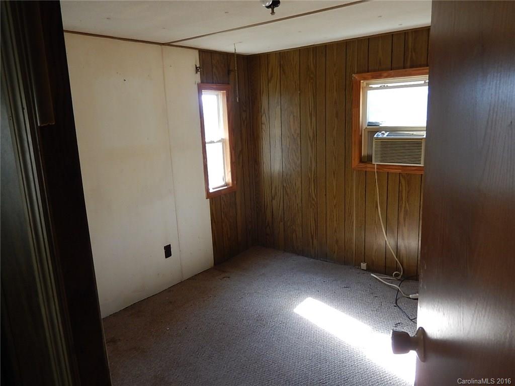 858-860 Windswept Ridge Road Marshall, NC 28753 - Photo 12 of 12 Gallery Image 12