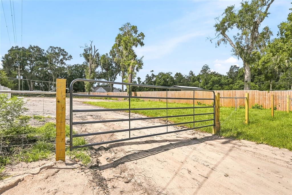 37670 Farr Road Dade City, FL 33523 - Photo 46 of 50 Gallery Image 46