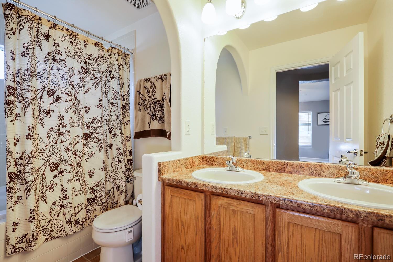 5440 Jaguar Way Highlands Ranch, CO 80130 - Photo 12 of 20