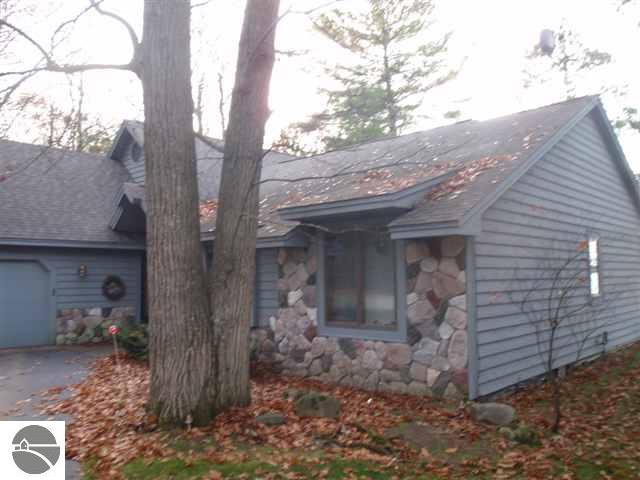 8499 Skegemog Point Road Williamsburg, MI 49690 - Photo 11 of 14 1712770-10.JPG