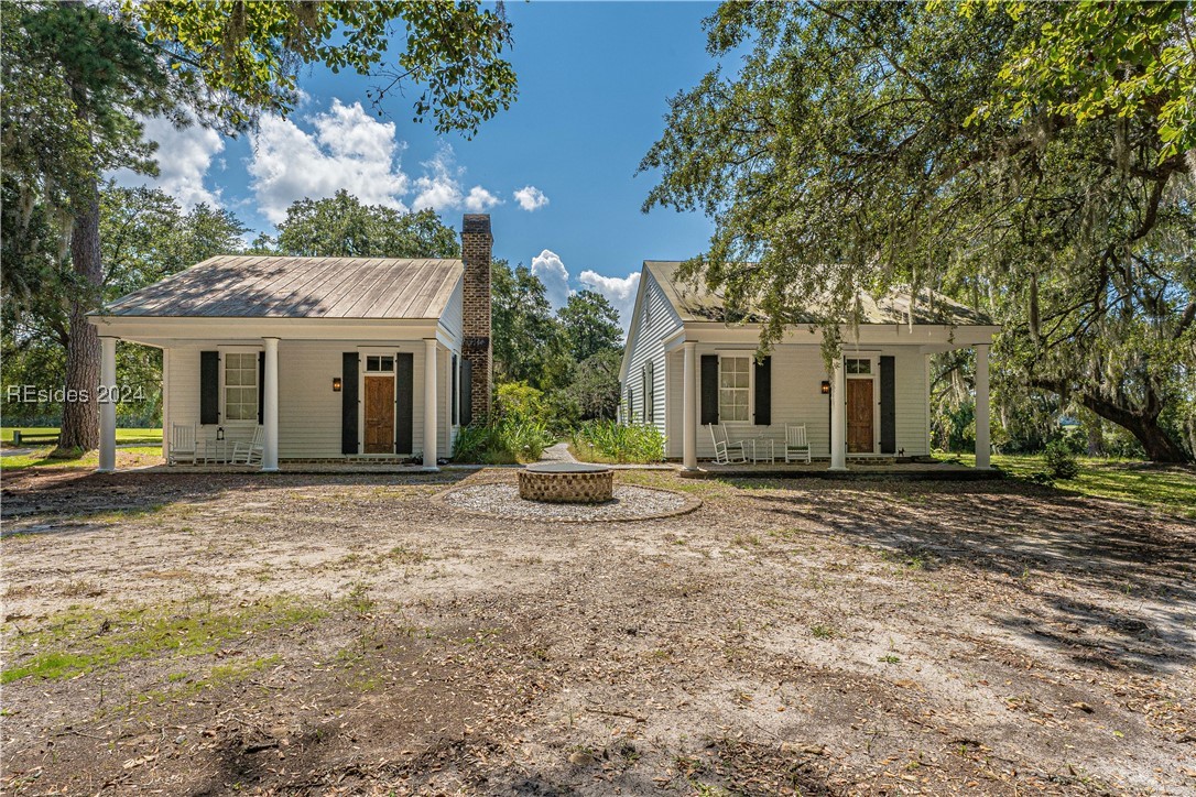 92 Dean Hall Road Seabrook, SC 29940 - Photo 63 of 99 Twin guest houses East / West