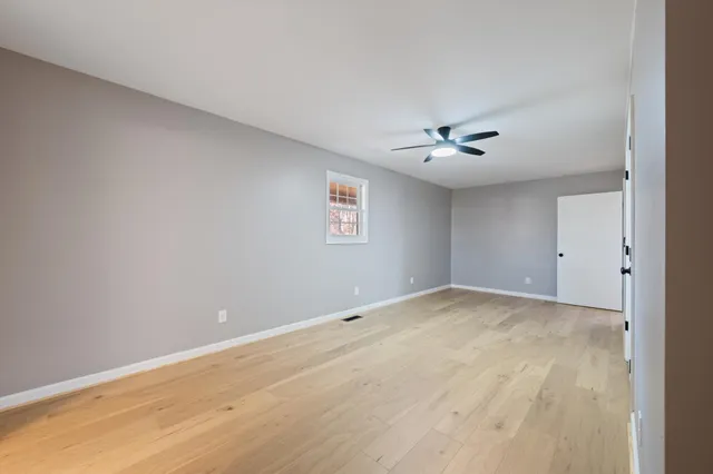 $310,000 | 245 South Mill Street, Linden, TN 37096