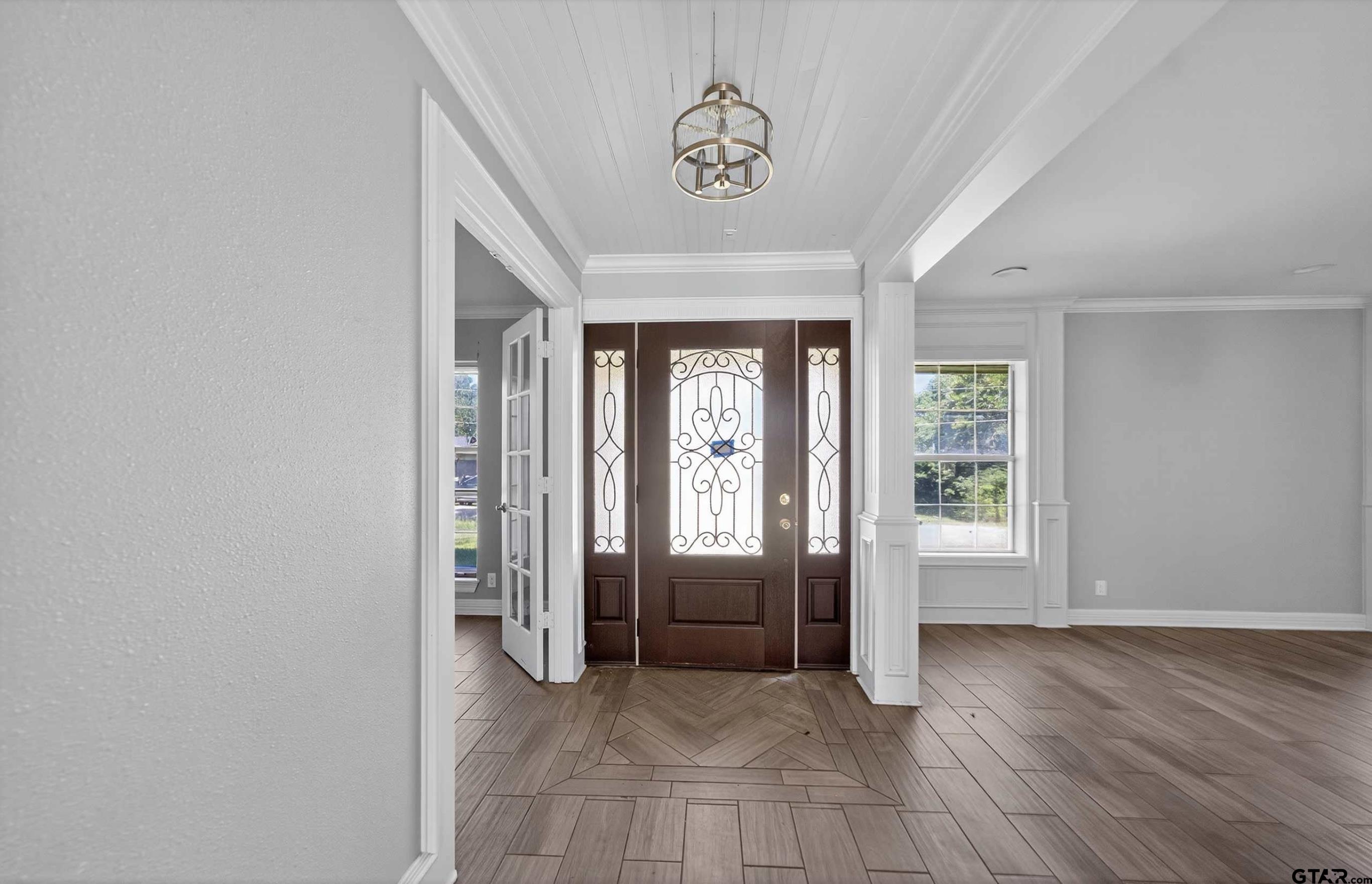3408 Jackson Avenue Tyler, TX 75705 - Photo 9 of 45 a view of a room with an entryway