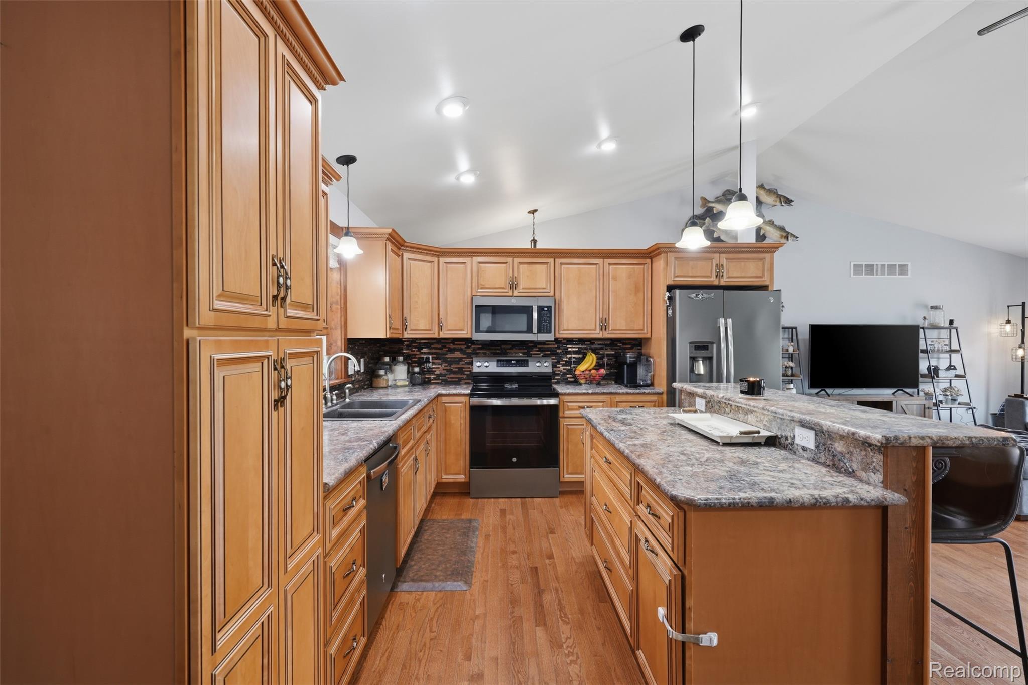 7433 Mabley Hill Road Fenton, MI 48430 - Photo 13 of 54 7433 mabley hill rd-12.jpg