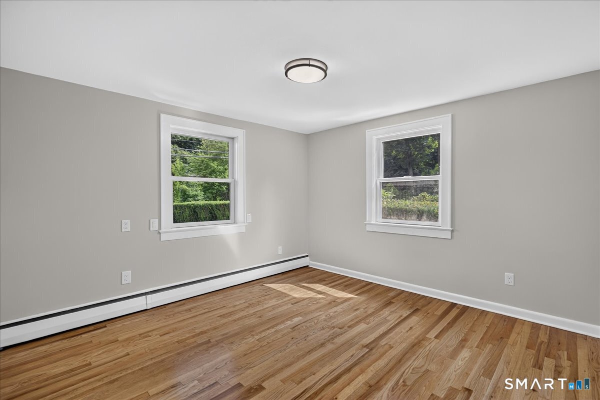 11 Derby Road Norwalk, CT 06854 - Photo 8 of 29 Gallery Image 8