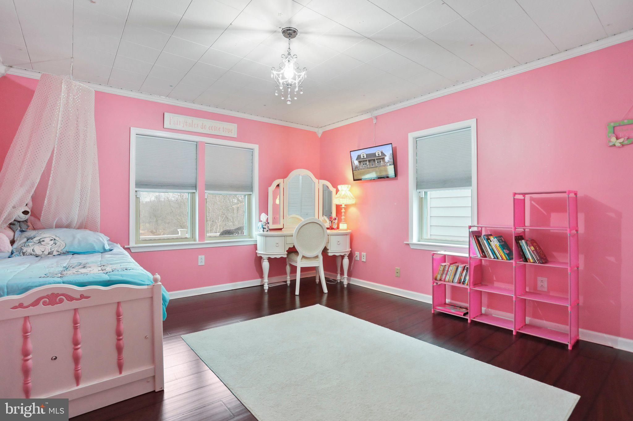 821 Security Road Hagerstown, MD 21740 - Photo 15 of 45 Bedroom 2