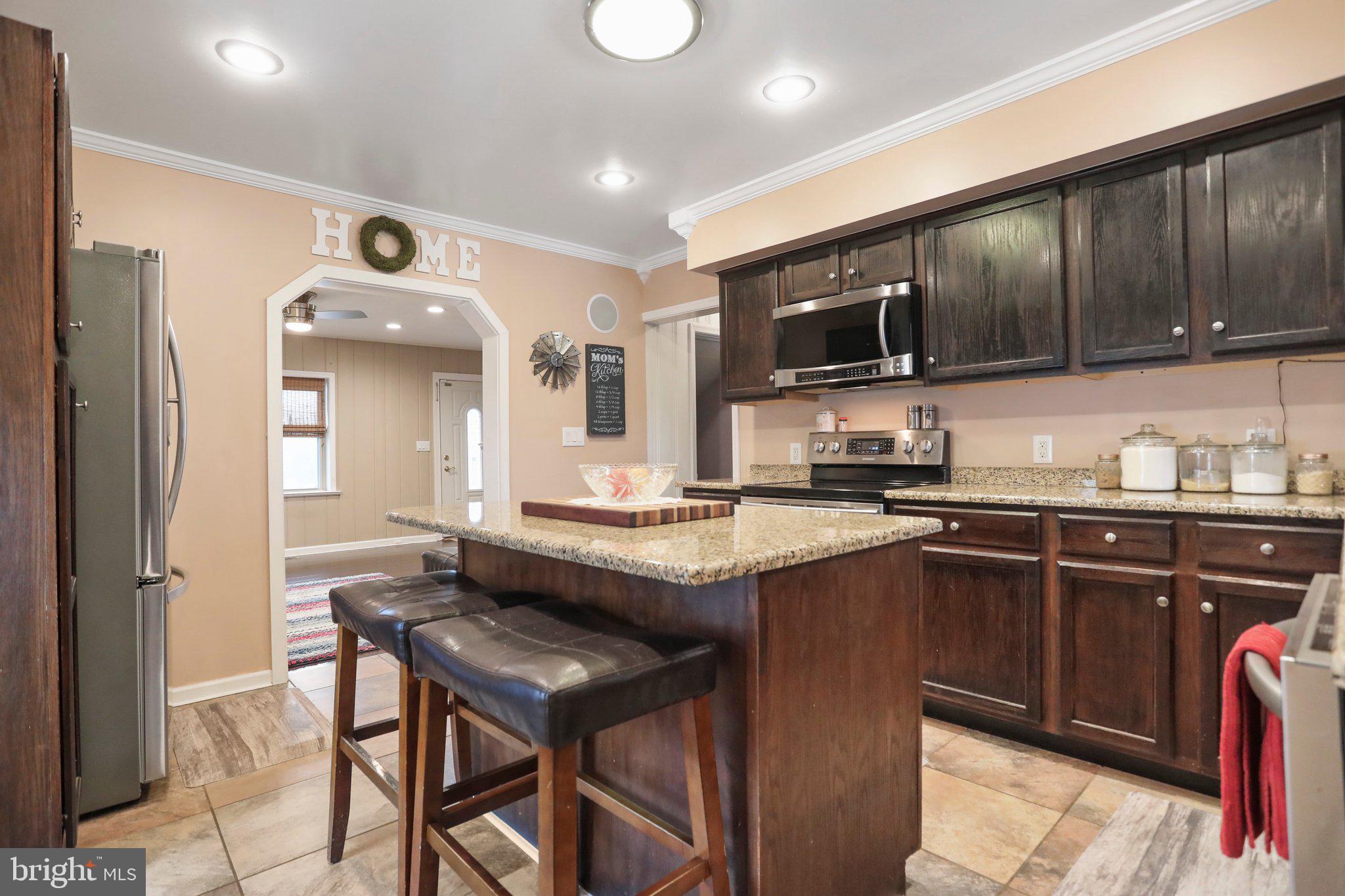 821 Security Road Hagerstown, MD 21740 - Photo 2 of 45 Kitchen