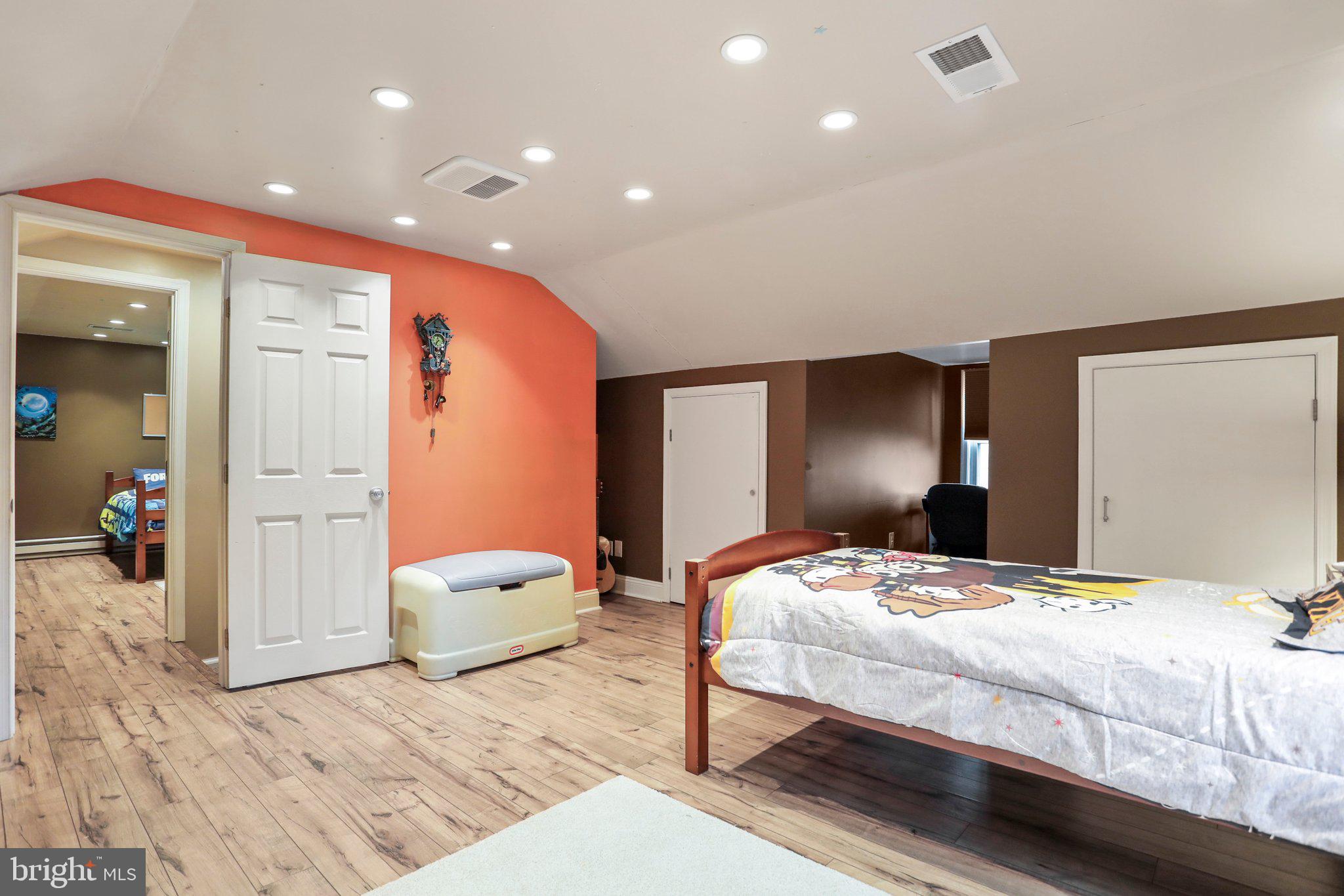 821 Security Road Hagerstown, MD 21740 - Photo 21 of 45 Bedroom 5 - Upper Level