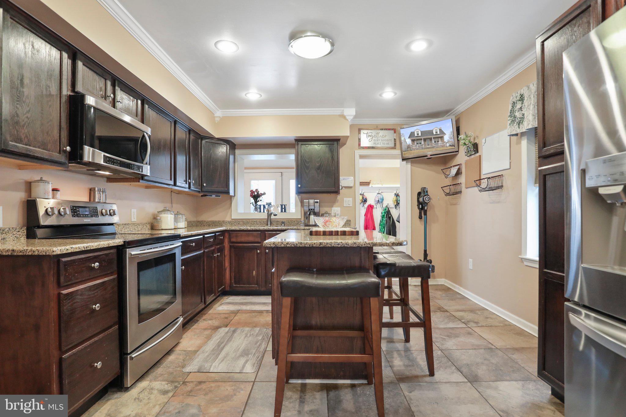 821 Security Road Hagerstown, MD 21740 - Photo 3 of 45 Kitchen