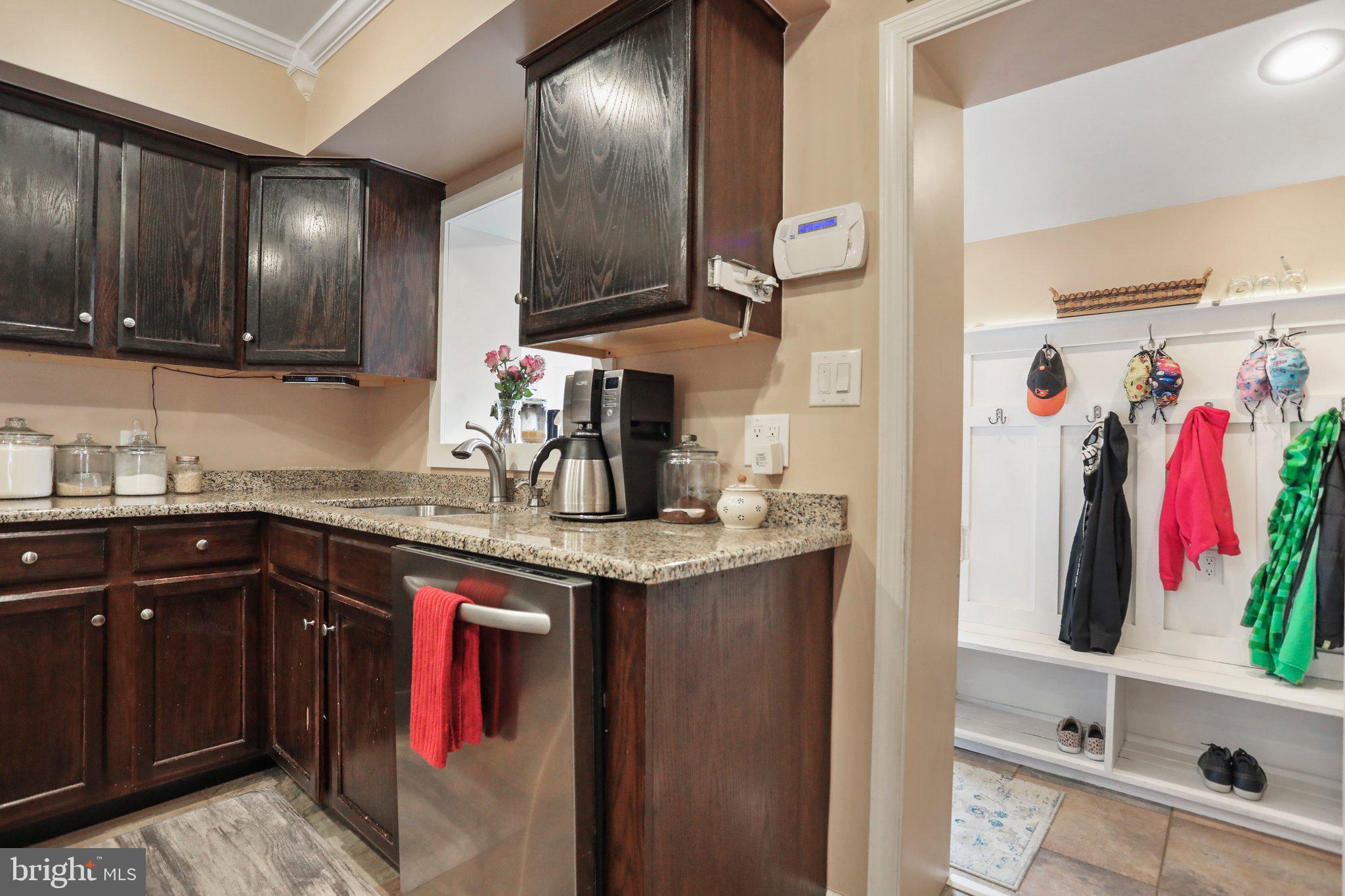 821 Security Road Hagerstown, MD 21740 - Photo 6 of 45 Kitchen